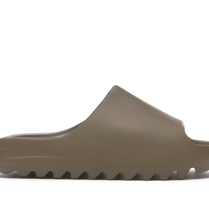 Yeezy Slide Earth Brown